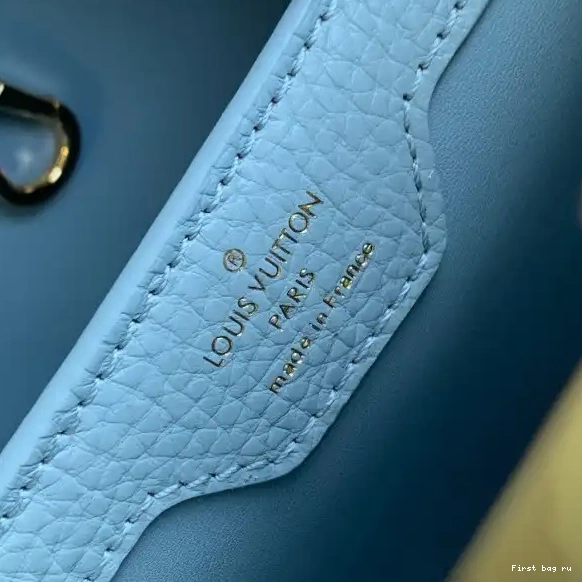 First bag ru CAPUCINES LOUIS VUITTON MM 0521